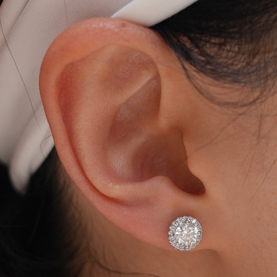 The Étoile Halo Studs Silver — Round Brilliant Moissanite Earrings