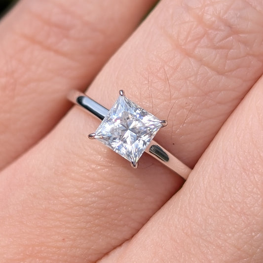 The Princess — 1CT Princess Cut Moissanite Ring | Hidden Halo
