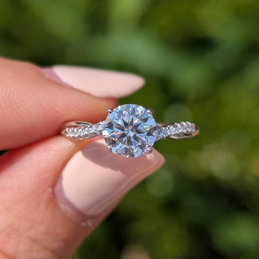 The Evermore — 1CT Round Brilliant Moissanite Ring | Twisted Pavé Band