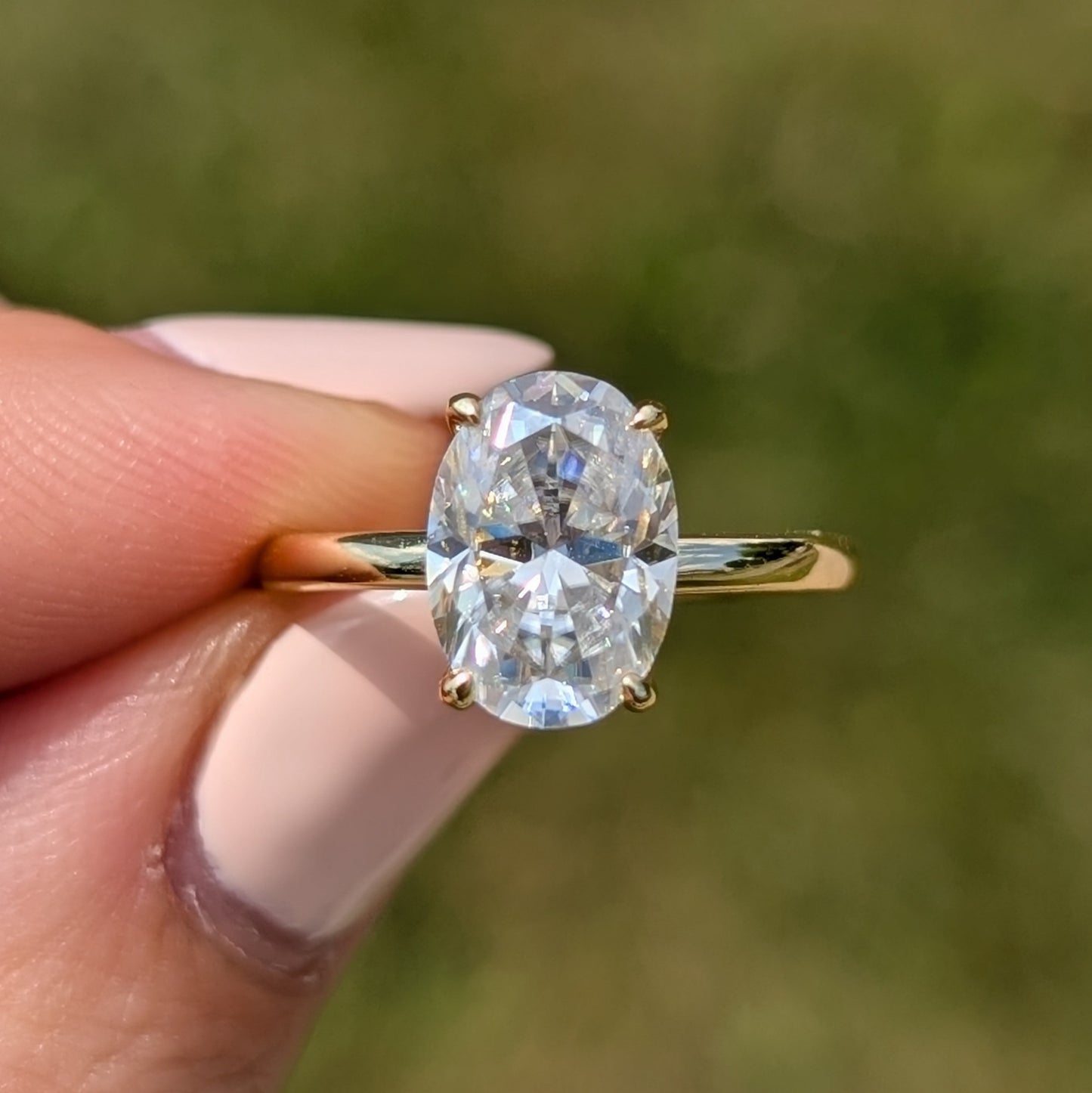 The Aurora Allongée — 2.5CT Elongated Oval Moissanite Ring | 14K Gold-Plated